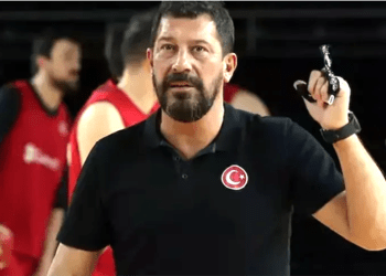 A Milli Takım eski hocası Ufuk Sarıca Muğla’da hastaneye kaldırıldı