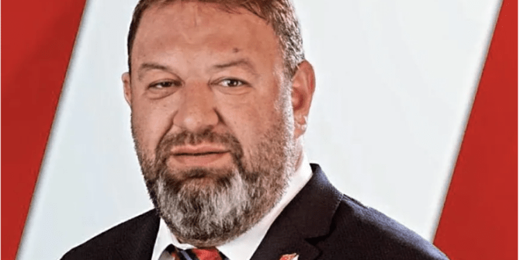 CHP’li Belediye Meclis üyesi Karakaya kaçak yapıdan sabıkalı çıktı, açıklama yaptı