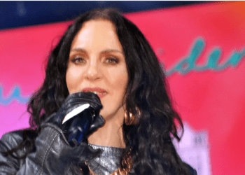 Bodrum’da yaşayan sanatçı Sertab Erener’e dava açıldı