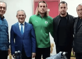 Muğlaspor futbolcularından örnek davranış