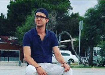 Muhtarın gardiyan oğlu evinde tabanca ile vurulmuş olarak bulundu