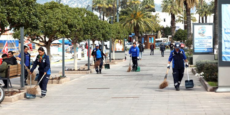 Muğla’nın Sokakları Temizlik Melekleri’ne Emanet