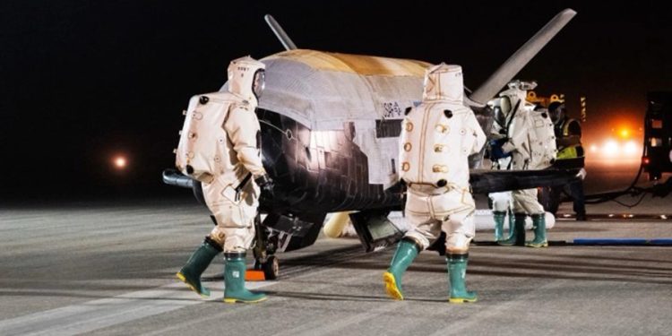 ABD, gizli uzay uçağı X-37B’nin çektiği ilk görüntüyü yayınladı