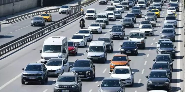 Akaryakıt fiyatlarında indirim bekleniyor