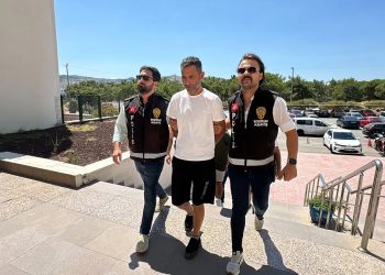 Eski eşini öldürüp arkadaşını yaralamıştı: İstenen ceza belli oldu