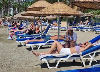 Yargıtay’dan Karar! Şezlong Kiralama Zorunluluğu Kalktı