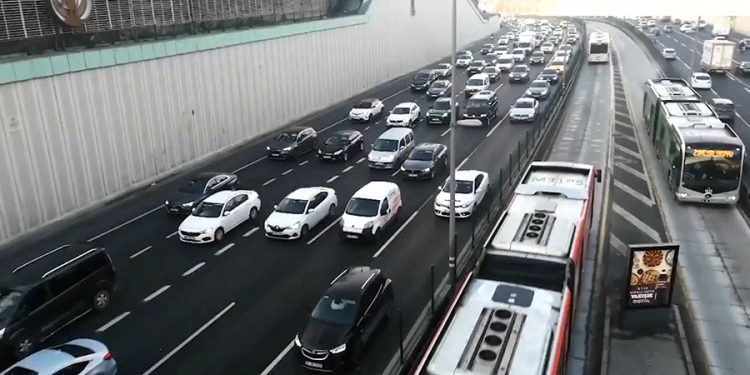 Polis yok diye aşırı hız yapanlar yandı! Yeni sistem devrede