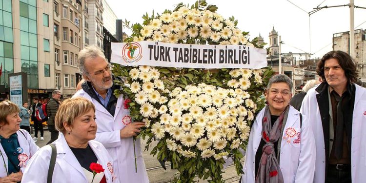 Aile Hekimleri 14 Mart Tıp Bayramı’nda iş bırakıyor
