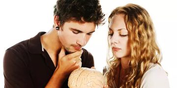 Kadınlar duygusal, erkekler mantıklı! Beyin cinsiyete değil, deneyime göre gelişiyor