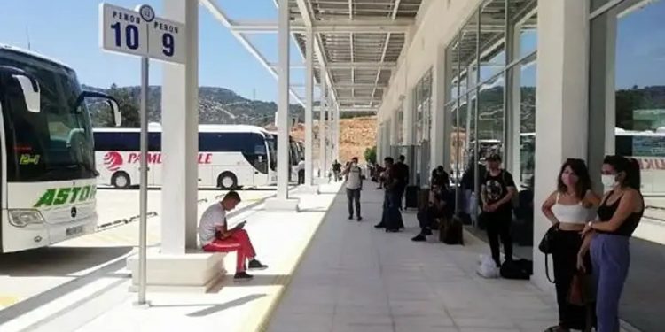 Bayram Seyahati Planı Yapanlar Dikkat: Otobüs Biletinizi Erken Alın!