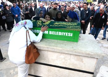 Melek Kaan Ali Danaş’ın Cenazesinde Gözyaşı Sel Oldu Aktı