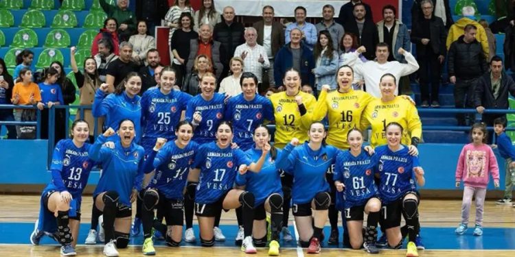 Yalıkavak Spor, İzmir Büyükşehir ile kozlarını paylaşacak