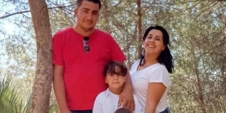 İtfaiye erinin eşi ve 2 çocuğu yangında can verdi