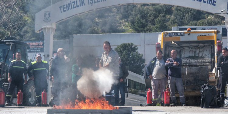 Belediye Personeline Yangın Eğitimi