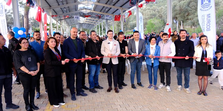 Kızılağaç Pazar Yeri Açılışı Yapıldı