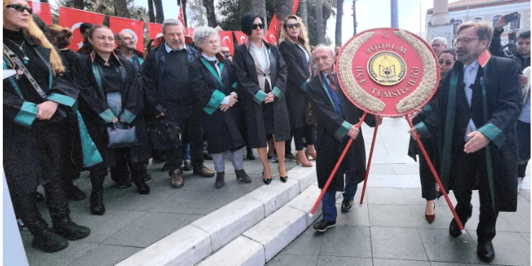 Bodrumlu avukatlar “Savunma susmadı susmayacak, bu da iktidara dert olsun”