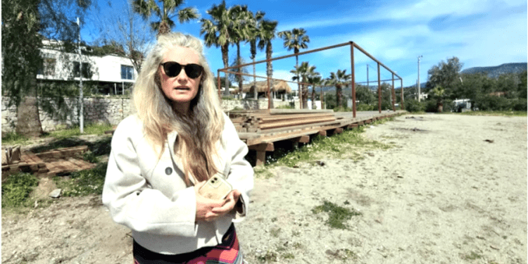 Bitez’deki halk plajındaki ruhsatsız ve kaçak beach clupa yıkım ve para cezası