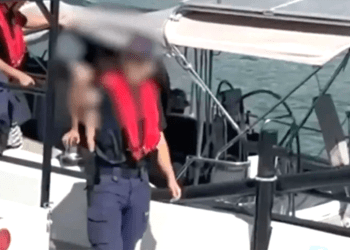 Teknede silahla vurulmuş olarak bulundu