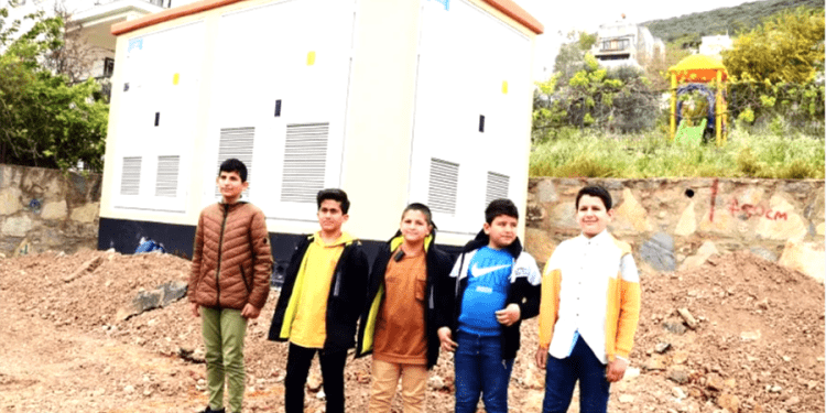 BU BAYRAMDA DUYUN SESLERİNİ… Çocuklar, çocuk parkına konulan ve tehlike yaratan trafonun kaldırılmasını istedi