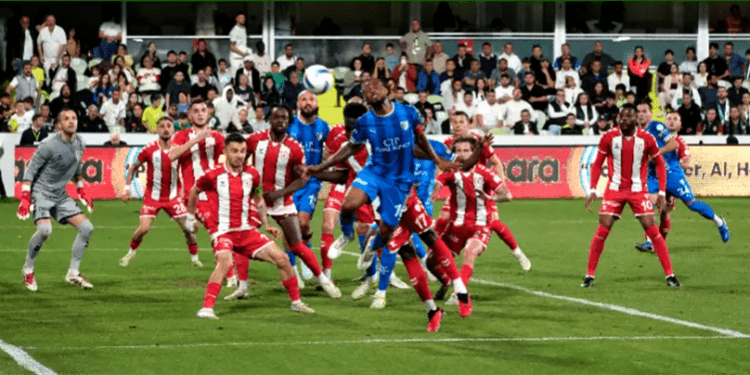 Bodrum FK – Samsunspor maçı sonunda saha karıştı