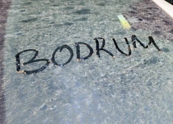 Bodrum’a çamur yağdı