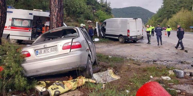Muğla’da Trafik Kazası: 1 Ölü, 2 Yaralı