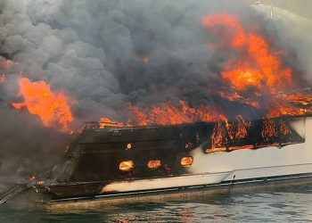 Fethiye’deki motoryat yangında da 3 tekne alevlere teslim oldu