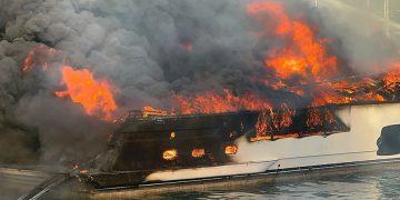 Fethiye’deki motoryat yangında da 3 tekne alevlere teslim oldu