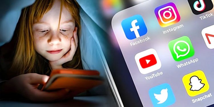 Sosyal Medyada Çocuk İstismarına Ağır Ceza! Ailelere de Kısıtlama Geliyor