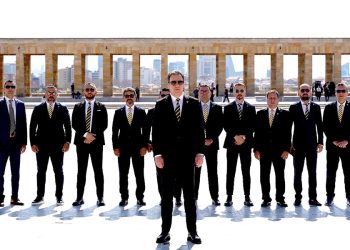 BODRUM FENERBAHÇELİLERDEN ATA’YA ZİYARET