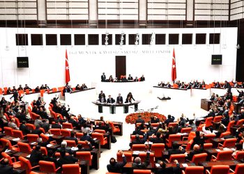 Muğla’da Tarihi Cami’ye Girip Hırsızlık Yaptılar