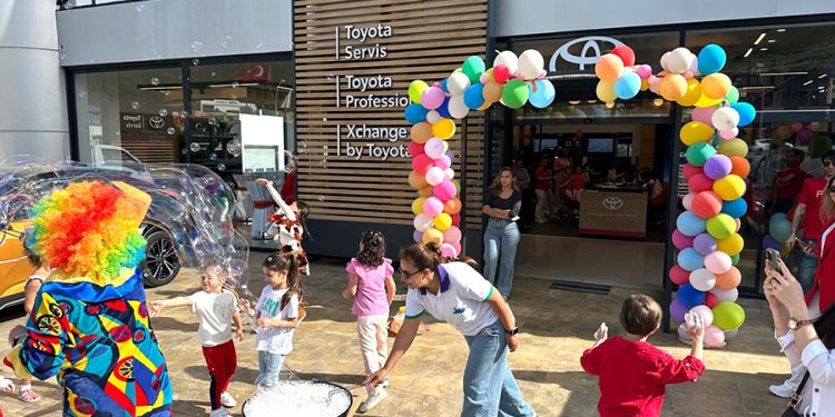 Toyota Plaza Yatu’dan çocuklara 23 Nisan sürprizi