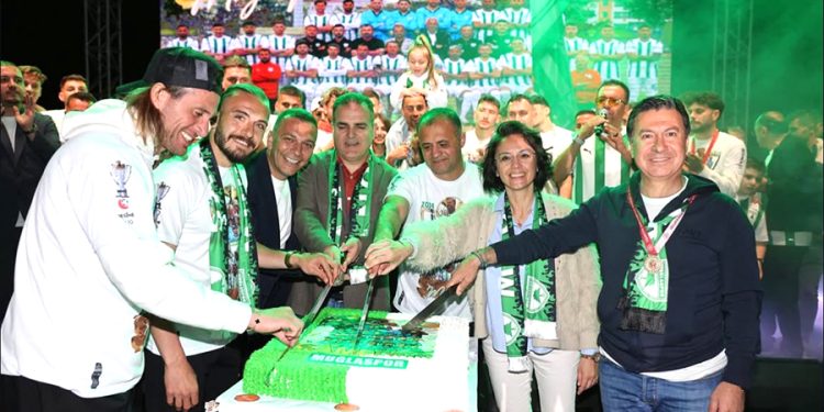 Muğlaspor’un Şampiyonluk Coşkusu Eypio Konseriyle Taçlandı