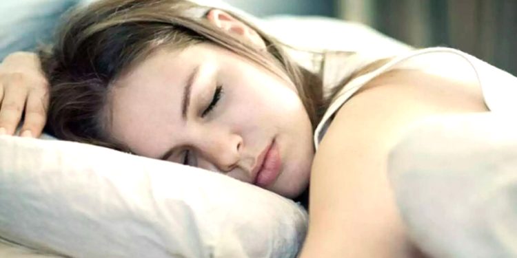 Kilolarınızın sebebi uykunuz olabilir mi?