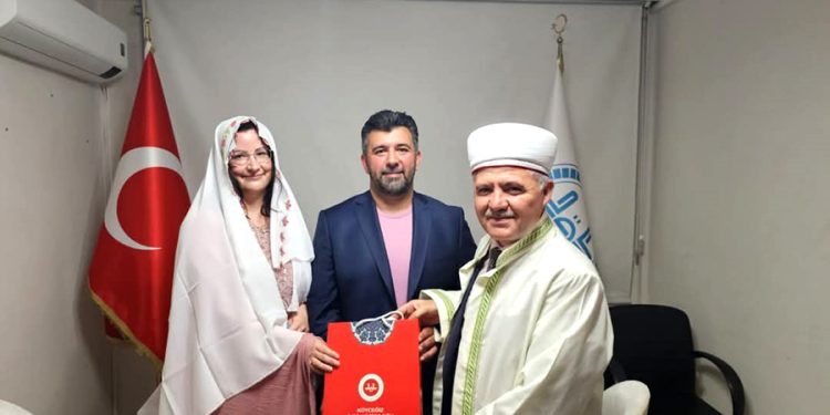 Müslüman olup Canan ismini aldı