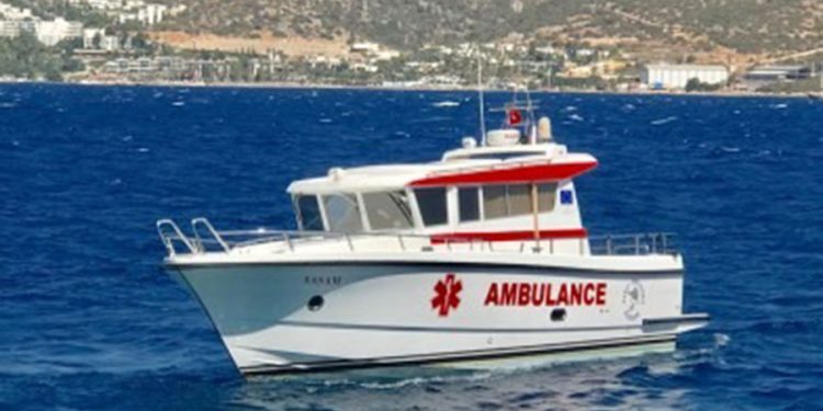 Yaralı Turist Deniz Ambulansıyla Tahliye Edildi