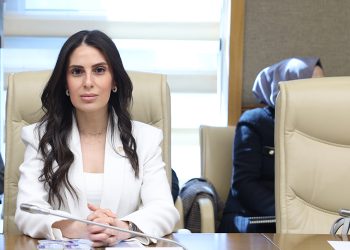 Marmaris İlçe Milli Eğitim Müdürü eşini proje okula atattı; Özcan konuyu Meclis’e taşıdı