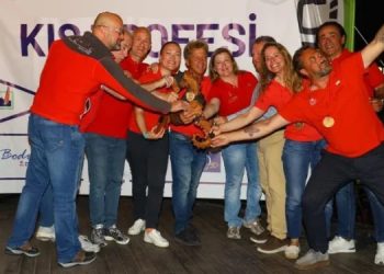 Bodrum’da Kış Trofesi yelken yarışlarını Okami zirvede tamamladı