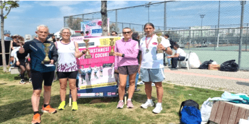 Bodrumlu atletler Gazi Koşusu’ndan 4 kupa ile döndü