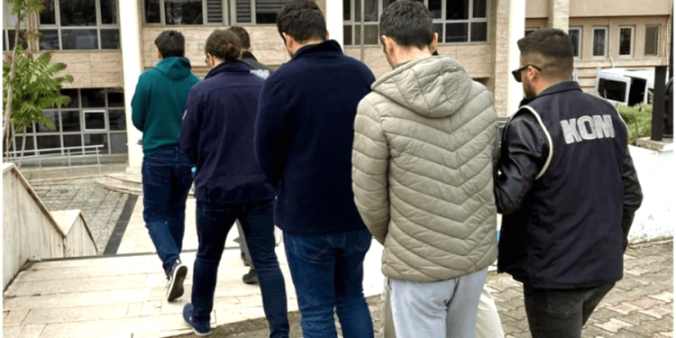 Muğla’da FETÖ terör örgütü üyeleri yakalandı