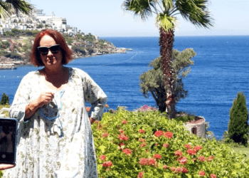 Bodrum’da yaşayan Müjde Ar, Gazzeli bir çocuğa koruyucu anne olacak