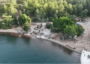 AKP’li Belediye yaptı, Belediye CHP’ye geçti, Orman şefliği binayı yıktı, gerginlik yaşandı