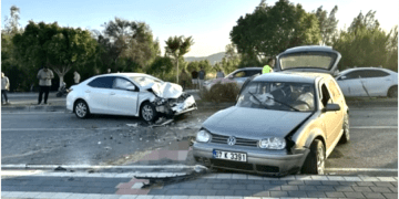 Fethiye’de 2 otomobil kafa kafaya girdi; 1 kişi öldü, 3 kişi yaralandı