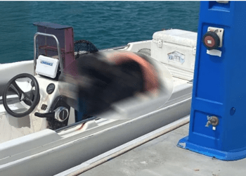 Tekne kaptanı lastik botta ölü bulundu