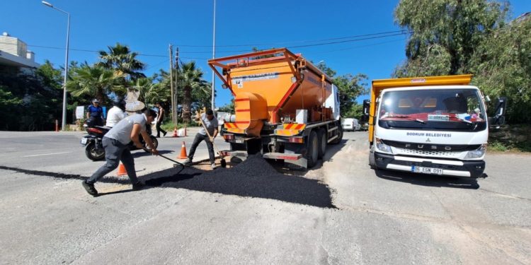 Belediyeden Kapsamlı Yol Bakım Onarım Çalışmaları