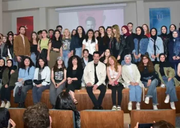 Keremcem Turne İçin Geldiği Muğla’da Mezun Olduğu Okulu Ziyaret Etti