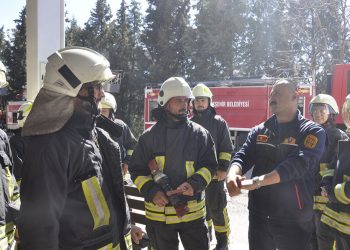 Muğla’da Mağdur Olan İtfaiyeciler Geri Alınıyor