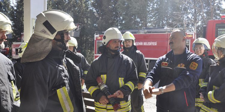 Muğla’da Mağdur Olan İtfaiyeciler Geri Alınıyor