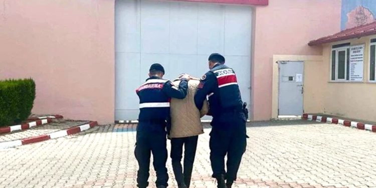 On ayrı suçtan aranan şahıs JASAT operasyonuyla yakalandı
