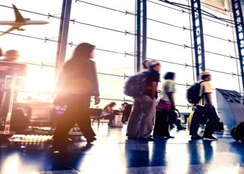 Uçak biletleri yüzde 42 zamlandı